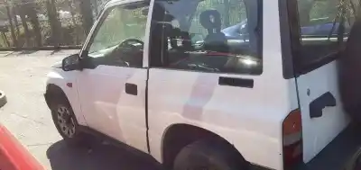Veículo de Sucata suzuki vitara se/sv (et) 2.0 hdi largo superlujo do ano 2002 alimentado rhy