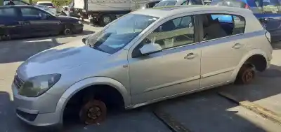 Veicolo di demolizione opel astra h berlina cosmo dell'anno 2005 alimentato z19dtj