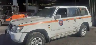 Véhicule à la ferraille NISSAN PATROL GR (Y61) Elegance de l'année 1999 alimenté RD28Ti