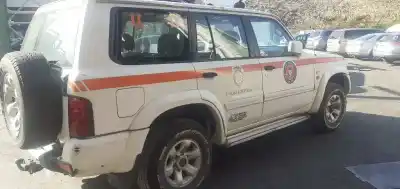 Véhicule à la ferraille nissan patrol gr (y61) elegance de l'année 1999 alimenté rd28ti