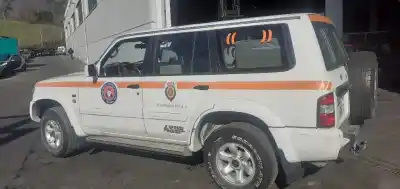 Véhicule à la ferraille nissan patrol gr (y61) elegance de l'année 1999 alimenté rd28ti