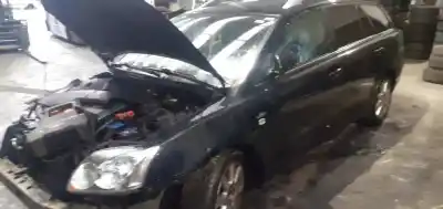 Veículo de Sucata toyota avensis (_t25_) 2.2 d-cat (adt251_) do ano 2005 alimentado 2ad