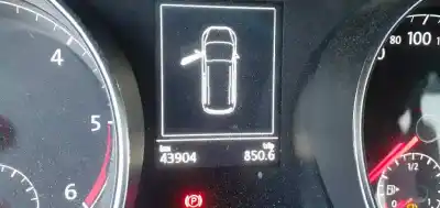 Veículo de Sucata volkswagen touran (5t1) 2.0 tdi do ano 2015 alimentado dfea