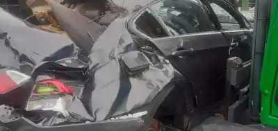 Vehicul casat bmw serie 3 berlina (e90) 330xd al anului 2006 alimentat m57306d3