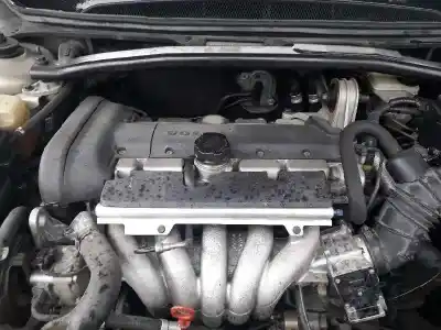 Véhicule à la ferraille volvo s80 berlina 2.4 (125kw) de l'année 2000 alimenté b5244s