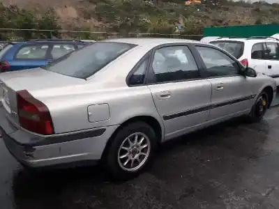 Véhicule à la ferraille volvo s80 berlina 2.4 (125kw) de l'année 2000 alimenté b5244s