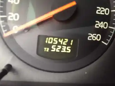Véhicule à la ferraille volvo s80 berlina 2.4 (125kw) de l'année 2000 alimenté b5244s