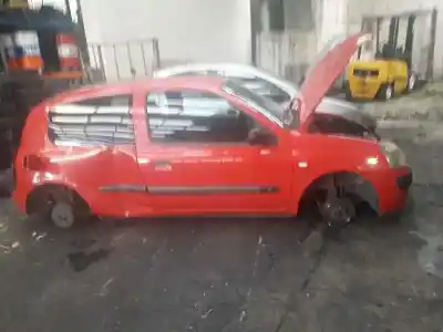 Здавання транспортного засобу RENAULT CLIO II FASE II (B/CB0) 1.2 року 2004 потужний D7F G7