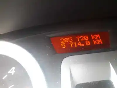 Veículo de Sucata renault clio iii confort dynamique do ano 2005 alimentado k9k764