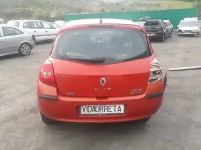 Veículo de Sucata renault clio iii confort dynamique do ano 2005 alimentado k9k764