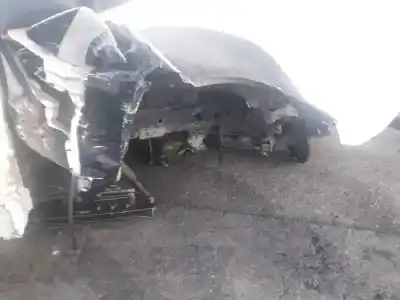 Veículo de Sucata nissan np300 pick-up (d23) tekna double cab 4x4 do ano 2017 alimentado ys23