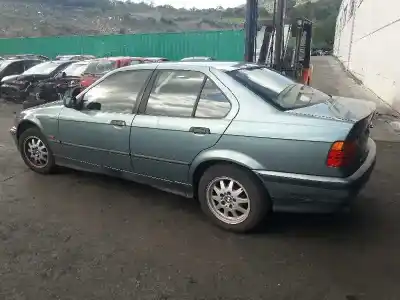 Sloopvoertuig bmw serie 3 berlina (e36) 318i van het jaar 1997 aangedreven 18-4e-1