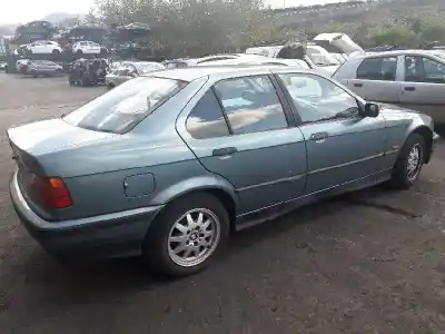 Sloopvoertuig bmw serie 3 berlina (e36) 318i van het jaar 1997 aangedreven 18-4e-1