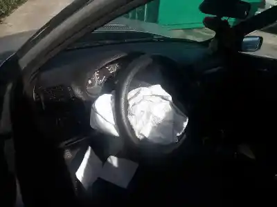 Veículo de Sucata bmw serie 3 berlina (e46) 320d do ano 2004 alimentado 