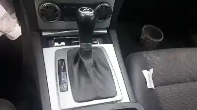 Veículo de Sucata mercedes-benz clase c (w204) berlina c 320 cdi (204.022) do ano 2007 alimentado om642961