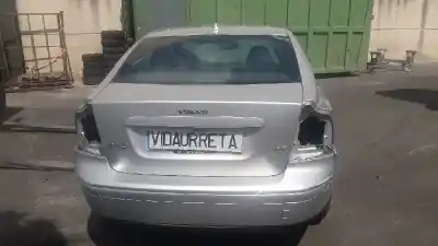 Veículo de Sucata volvo s40 berlina 1.6 d momentum do ano 2006 alimentado d4164t