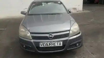 Véhicule à la ferraille opel astra h berlina cosmo de l'année 2005 alimenté z16xep