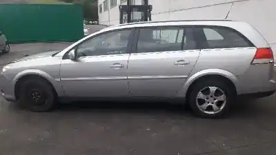 Verschrottungsfahrzeug opel vectra c caravan elegance des jahres 2005 angetrieben z19dt