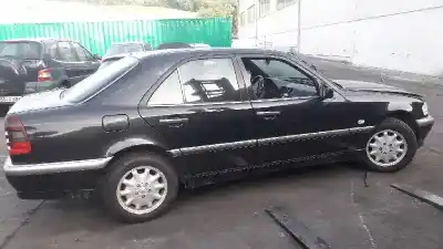 Verschrottungsfahrzeug mercedes-benz clase c (w202) berlina 2.5 20v turbodiesel cat des jahres 1997 angetrieben 605960