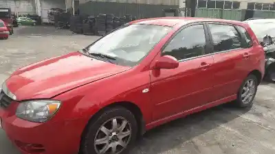 Veículo de Sucata KIA CERATO 2.0 EX Berlina do ano 2004 alimentado G4GC