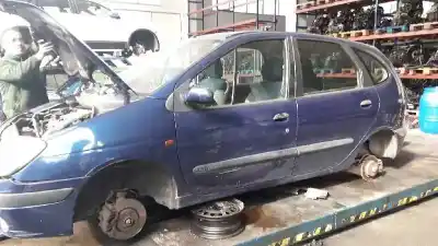 Здавання транспортного засобу renault scenic (ja..) * року 2001 потужний 
