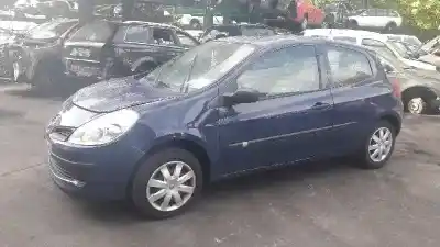 Veículo de Sucata RENAULT CLIO III Authentique do ano 2007 alimentado K9K768
