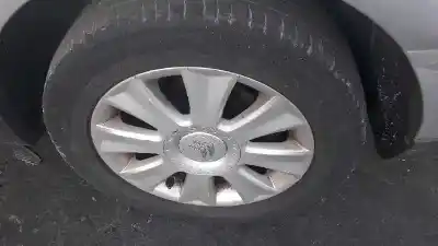 Vehicul casat citroen c4 sedan collection al anului 2008 alimentat 9hz