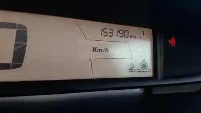 Vehicul casat citroen c4 sedan collection al anului 2008 alimentat 9hz