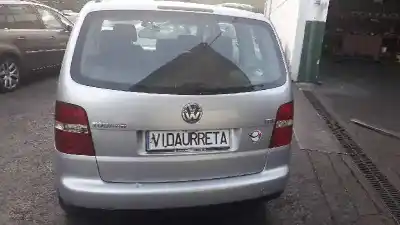 Vehicul casat volkswagen touran (1t1) trendline al anului 2003 alimentat avq