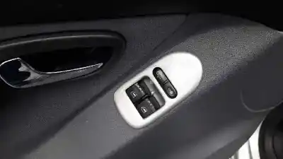 Утилизация автомобиля seat toledo ii (1m2) 1.6 16v года 2001 питание aus
