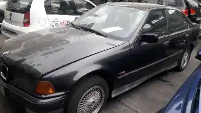 Sloopvoertuig BMW SERIE 3 BERLINA (E36) 320i van het jaar 1993 aangedreven 