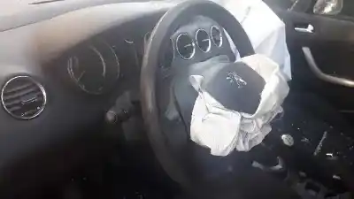 Здавання транспортного засобу peugeot 308 confort року 2008 потужний 8fs