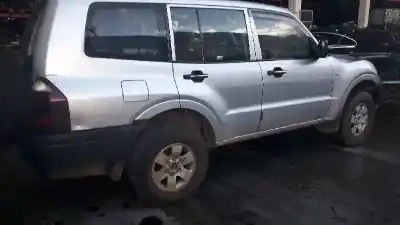 Scrapping Vehicle mitsubishi montero (v60/v70) 3.2 di-d all-four of the year 2004 powered 4m41