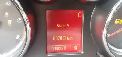 Véhicule à la ferraille opel insignia berlina cosmo de l'année 2009 alimenté a20dth