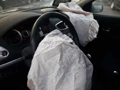 Veicolo di demolizione renault clio grandtour dynamique dell'anno 2008 alimentato k9k t7