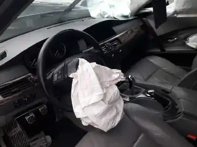 Veicolo di demolizione bmw serie 5 berlina (e60) 530d dell'anno 2004 alimentato d30 6d2
