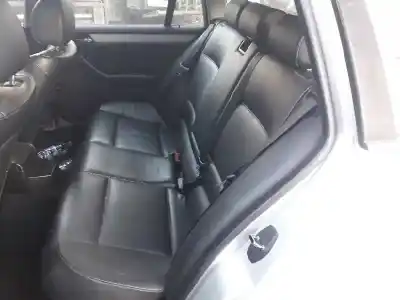 Sloopvoertuig bmw serie 3 touring (e46) 320d van het jaar 2004 aangedreven 204d4