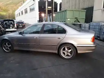 Sloopvoertuig bmw serie 5 berlina (e39) 523i van het jaar 1998 aangedreven 256s3