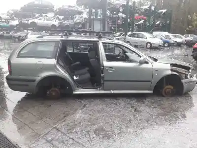 Scrapping Vehicle skoda octavia combi (1u5) elegance of the year 2001 powered asv