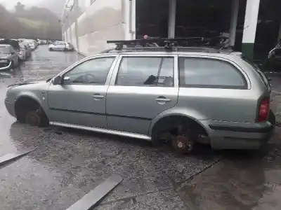 Scrapping Vehicle skoda octavia combi (1u5) elegance of the year 2001 powered asv