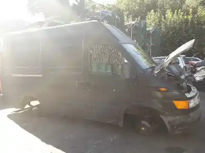 Scrapping Vehicle IVECO DAILY CAJA CERRADA (1999 =>) 35 - S 11 Caja cerrada largo techo sobreelevado of the year 2002 powered 8140 43B