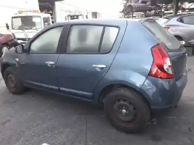 Véhicule à la ferraille dacia sandero 1.4 cat de l'année 2001 alimenté k7j710