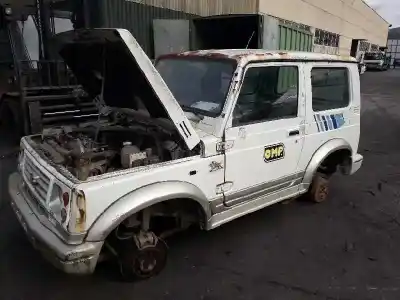 Verschrottungsfahrzeug SUZUKI                                             SAMURAI SJ 413 (SJ)                                                                                                                                                                                                                                        1.9 TD Hard Top Lujo largo                                                                                                                                                                                                                                 des Jahres 2003 angetrieben F8Q