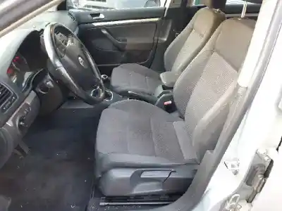 Veículo de Sucata volkswagen jetta (1k2) advance do ano 2005 alimentado bkc