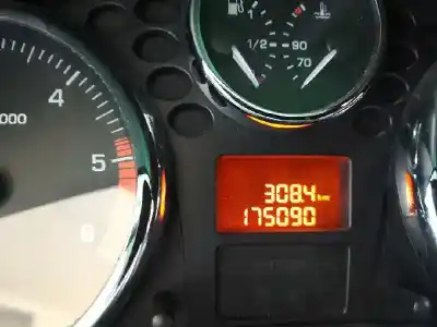 Véhicule à la ferraille peugeot 206+ básico de l'année 2009 alimenté 8hz