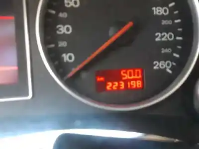 Scrapping Vehicle audi a4 berlina (8e) 2.0 of the year 2001 powered alt