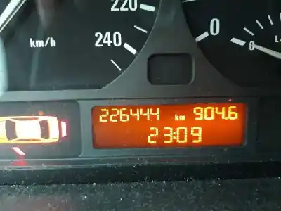 Sloopvoertuig bmw serie 3 touring (e46) 320d van het jaar 2000 aangedreven 204d1