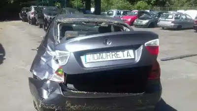 Veículo de Sucata bmw serie 3 berlina (e90) 320d do ano 2005 alimentado 204d4