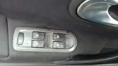 Здавання транспортного засобу renault                                            megane ii sedán (lm0/1_)                                                                                                                                                                                                                                   1.9 dci (lm0g lm1g lm2c) року 2003 потужний f9q b8