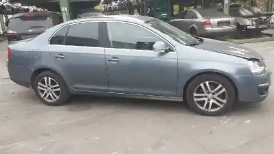 Veículo de Sucata volkswagen jetta (1k2) advance do ano 2007 alimentado bkd